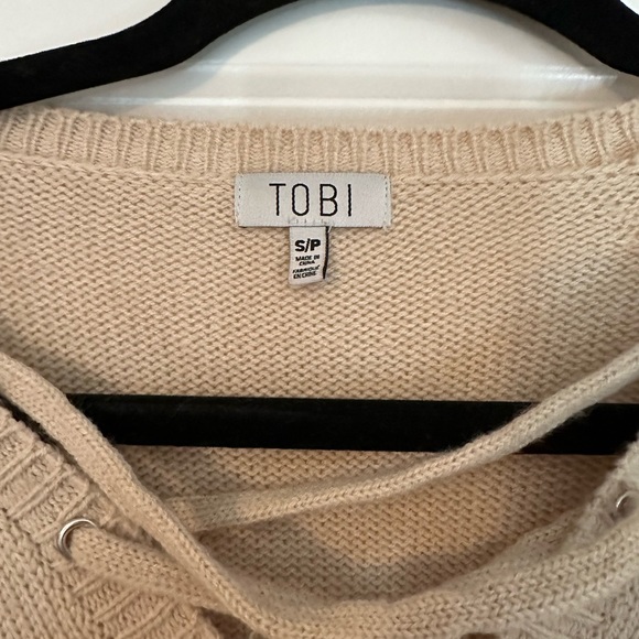 Tobi Lace up sweater - Picture 2 of 4